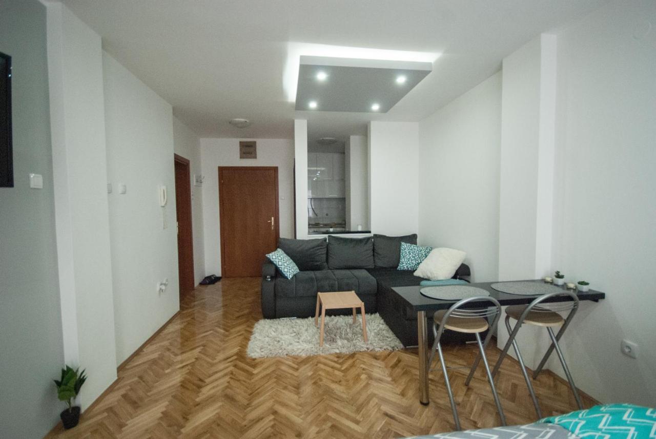 Mm Lux Apartment, Újvidék Kültér fotó